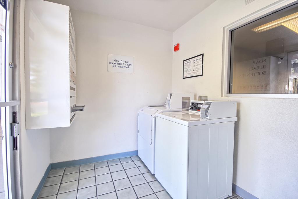 Motel 6-Porterville, Ca Bagian luar foto