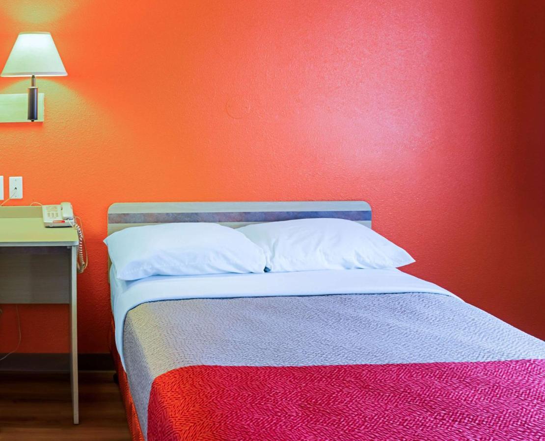 Motel 6-Porterville, Ca Bagian luar foto