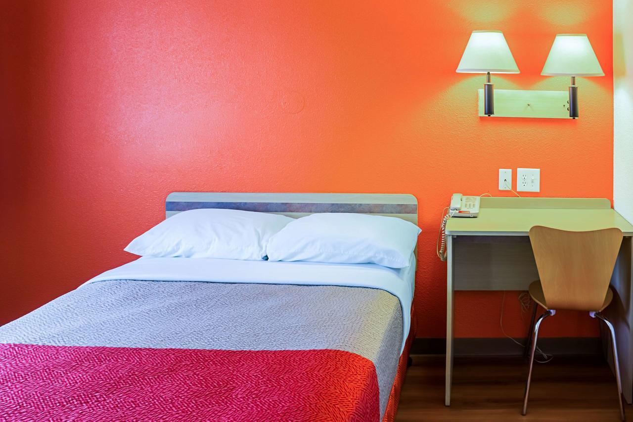 Motel 6-Porterville, Ca Bagian luar foto