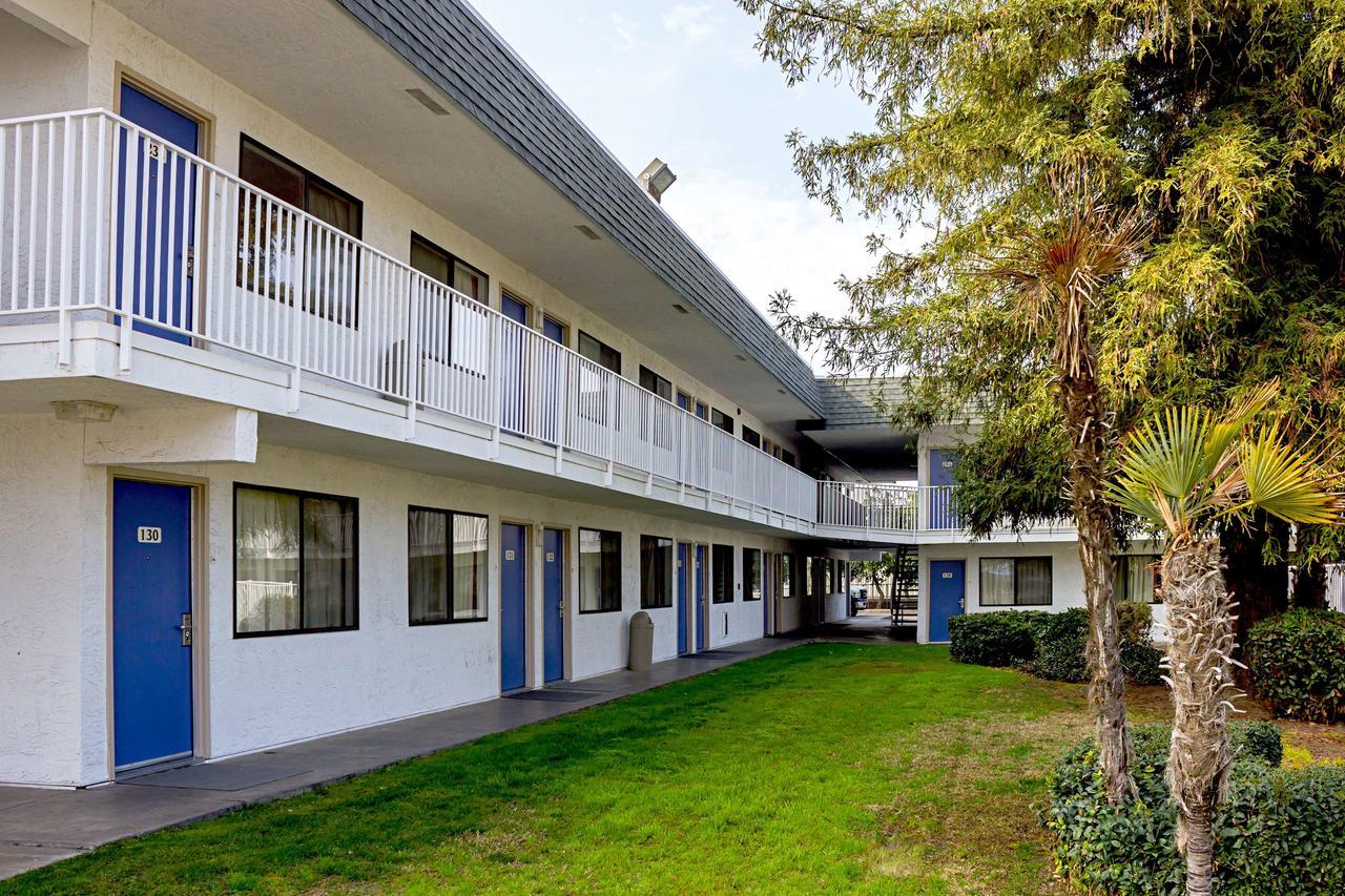 Motel 6-Porterville, Ca Bagian luar foto