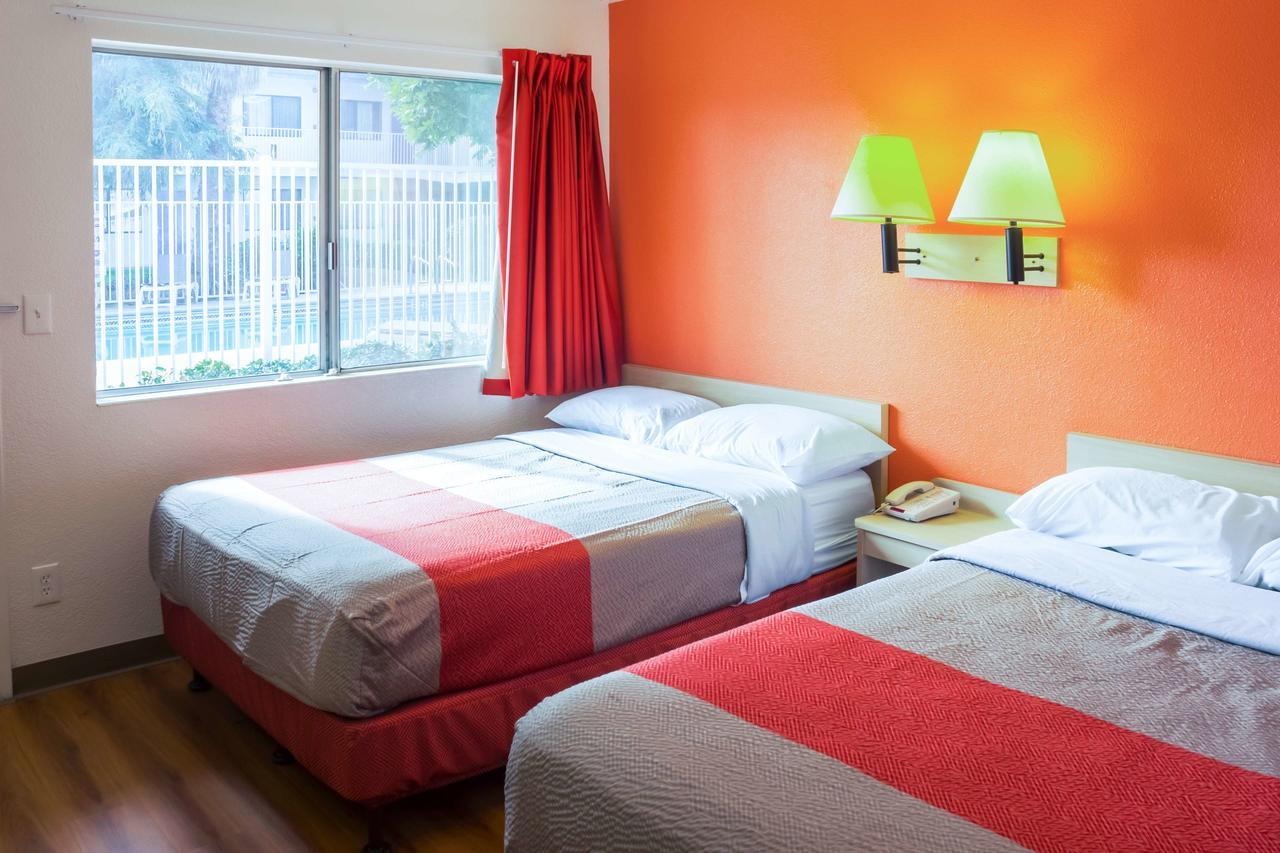 Motel 6-Porterville, Ca Bagian luar foto