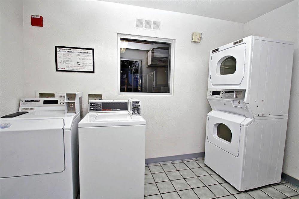 Motel 6-Porterville, Ca Bagian luar foto