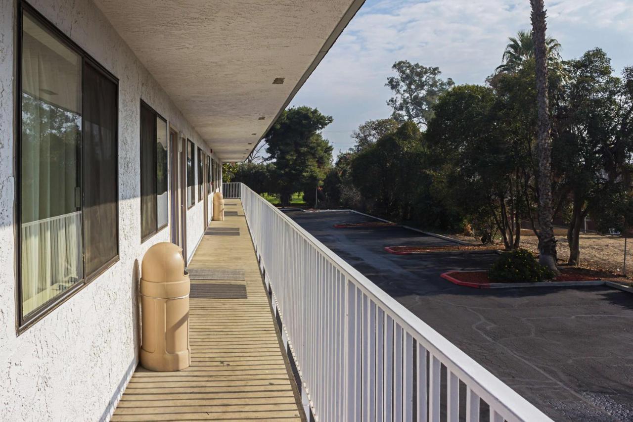Motel 6-Porterville, Ca Bagian luar foto